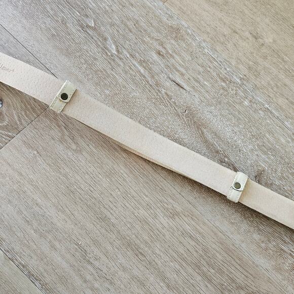 Vintage Etienne Aigner Cream Leather Slide Adjustable Belt sz Large Boho Casual - Picture 4 of 7
